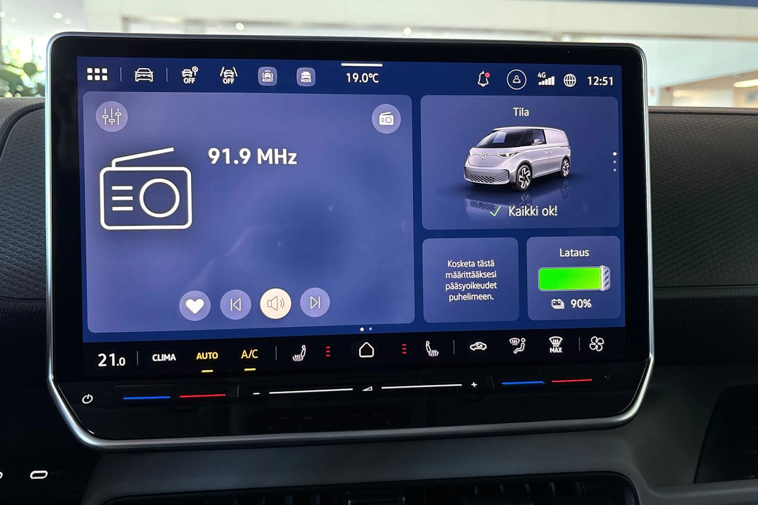 valkoinen Volkswagen ID. Buzz 2026 kuva 16.