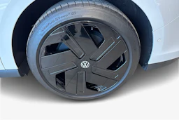 Valkoinen Volkswagen ID. Buzz 2026 kuva 12.