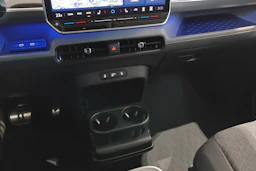 Sininen Volkswagen ID. Buzz 2027 kuva 13.
