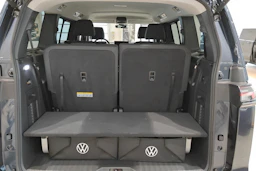 Sininen Volkswagen ID. Buzz 2027 kuva 27.