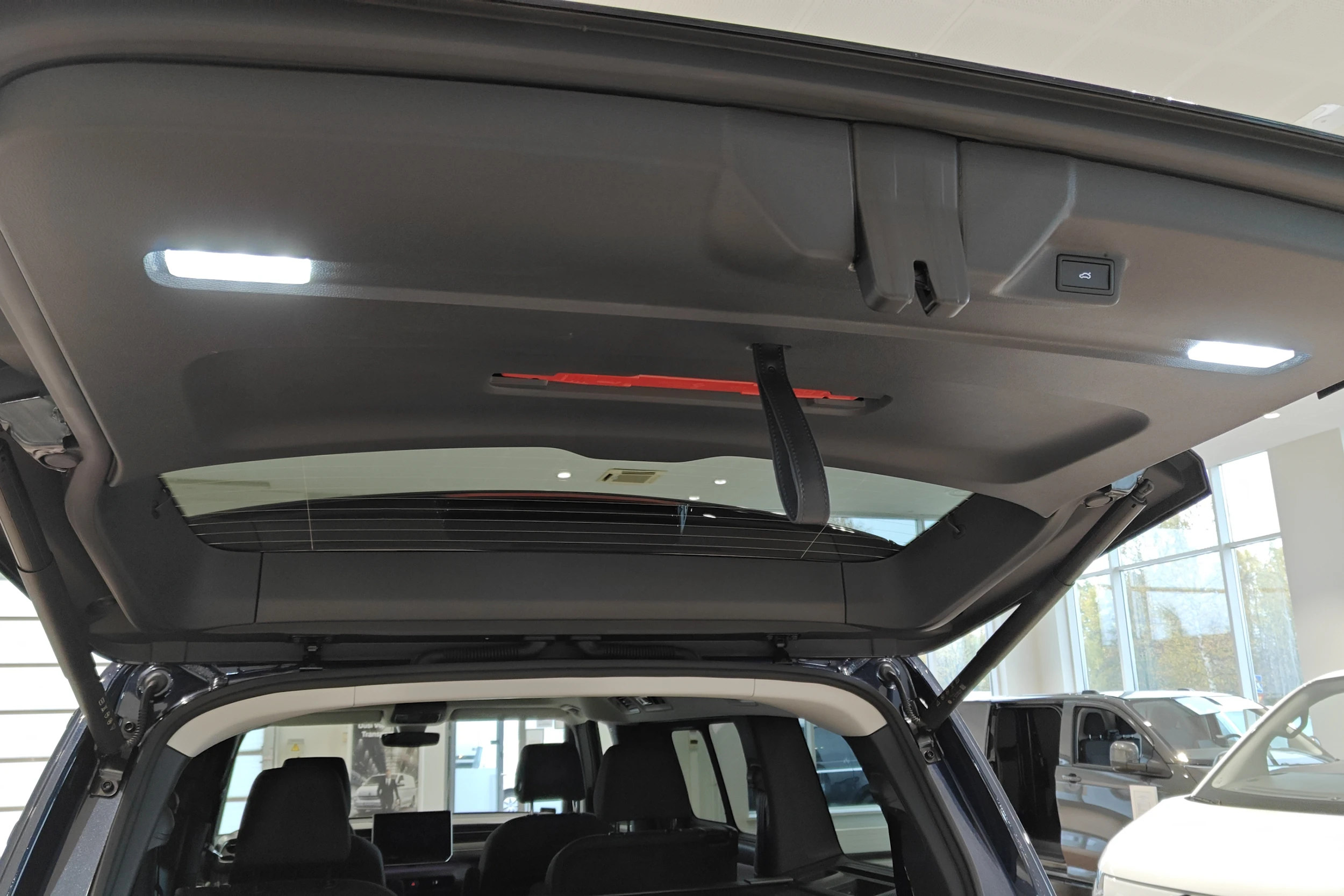 Sininen Volkswagen ID. Buzz 2027 kuva 30.