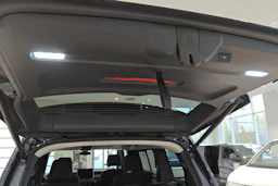 Sininen Volkswagen ID. Buzz 2027 kuva 30.