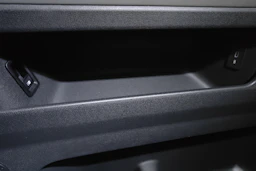 Sininen Volkswagen ID. Buzz 2027 kuva 35.