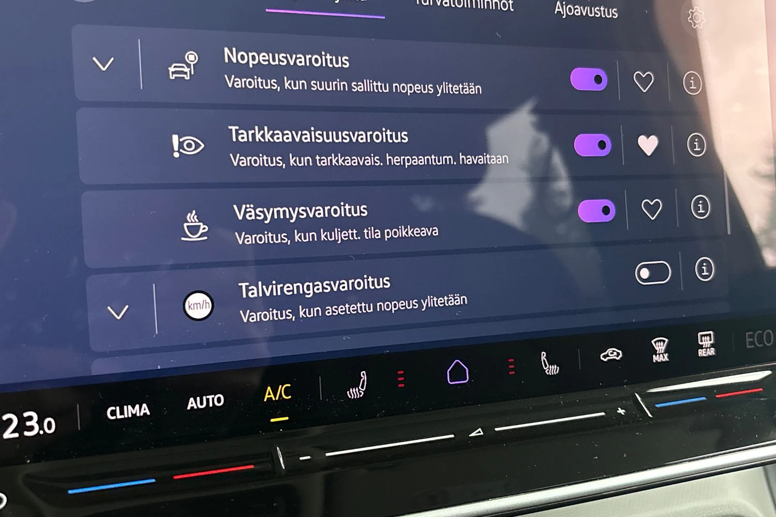 harmaa Volkswagen ID. Buzz 2027 kuva 20.