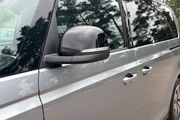 harmaa Volkswagen ID. Buzz 2027 kuva 41.