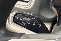 valkoinen Volkswagen ID. Buzz Cargo 2022 kuva 19.