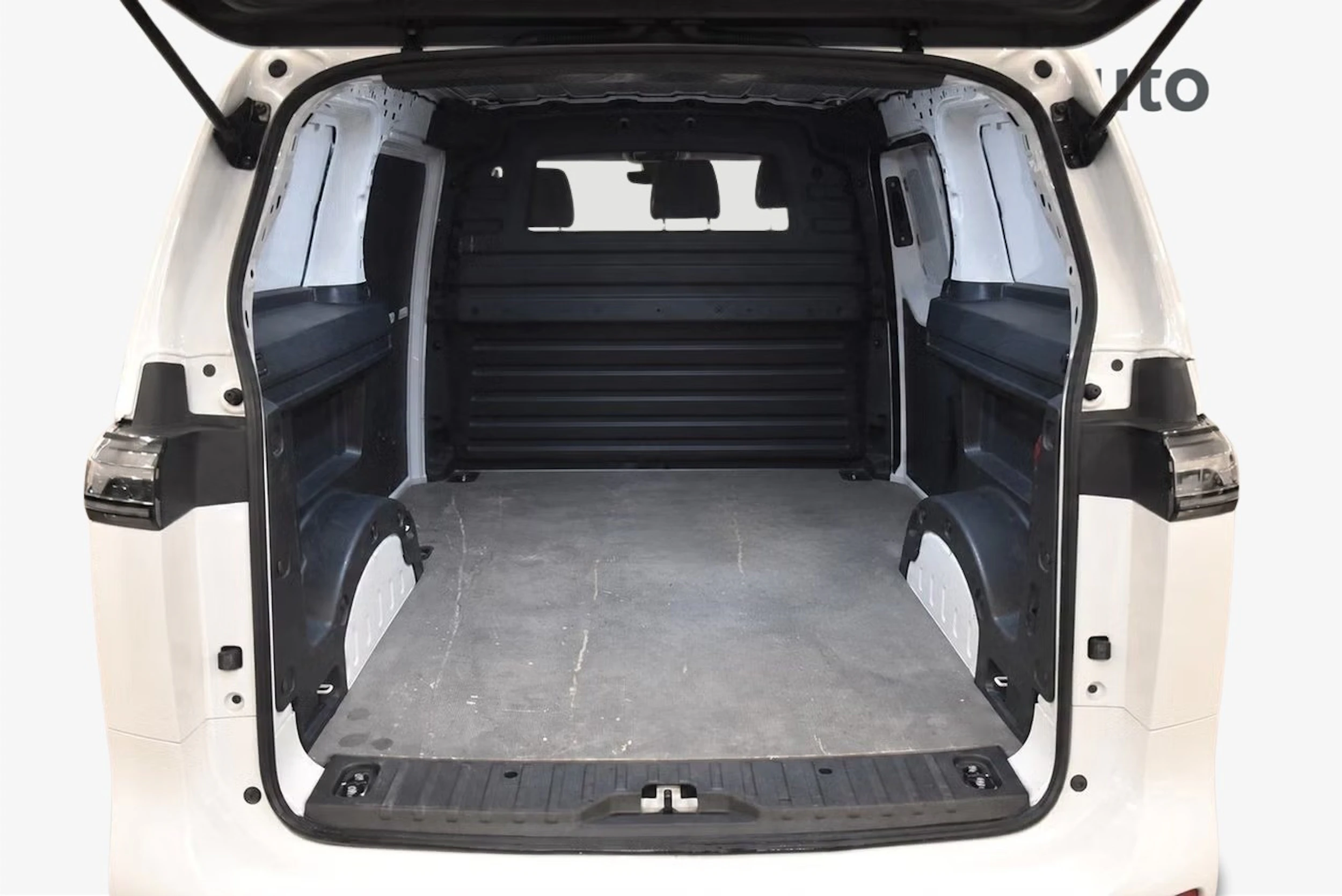 Volkswagen ID. Buzz Cargo 2023 kuva 6.