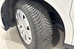 valkoinen Volkswagen ID. Buzz Cargo 2023 kuva 13.
