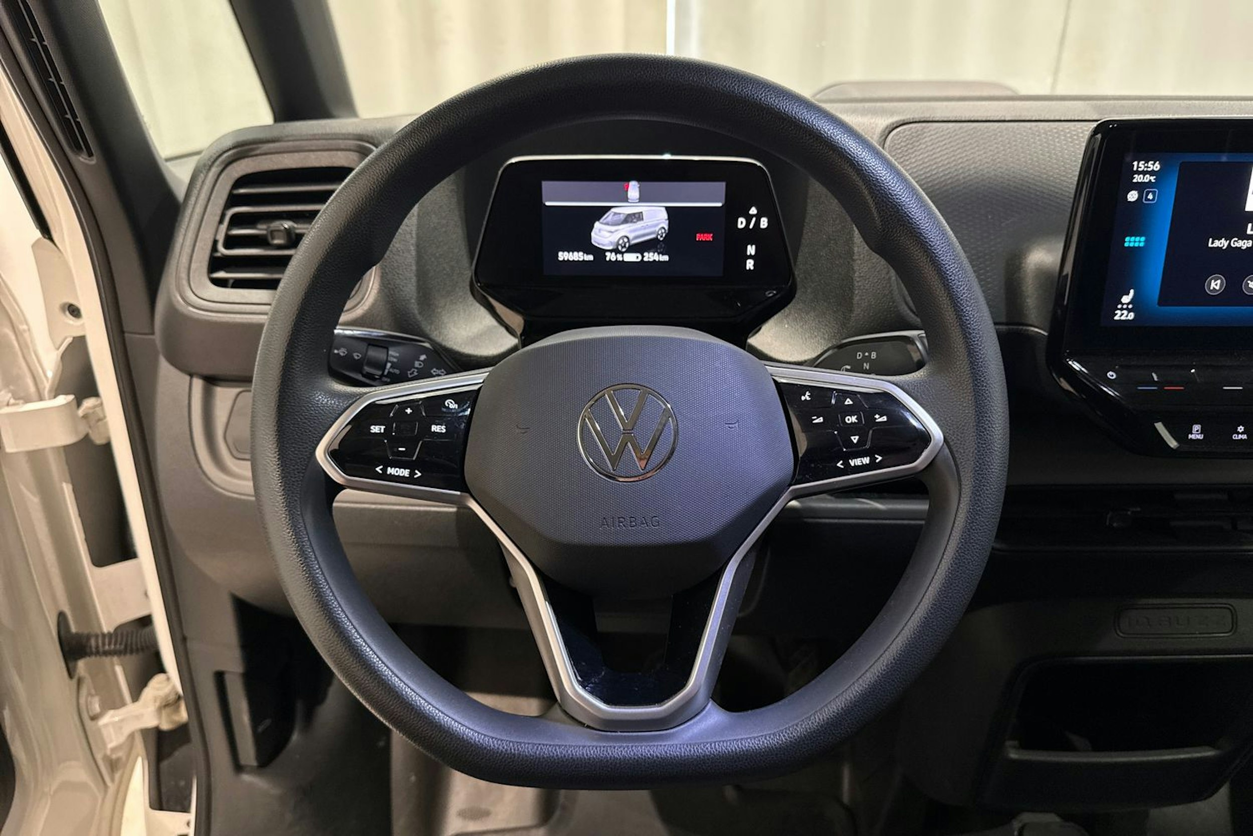 valkoinen Volkswagen ID. Buzz Cargo 2023 kuva 15.