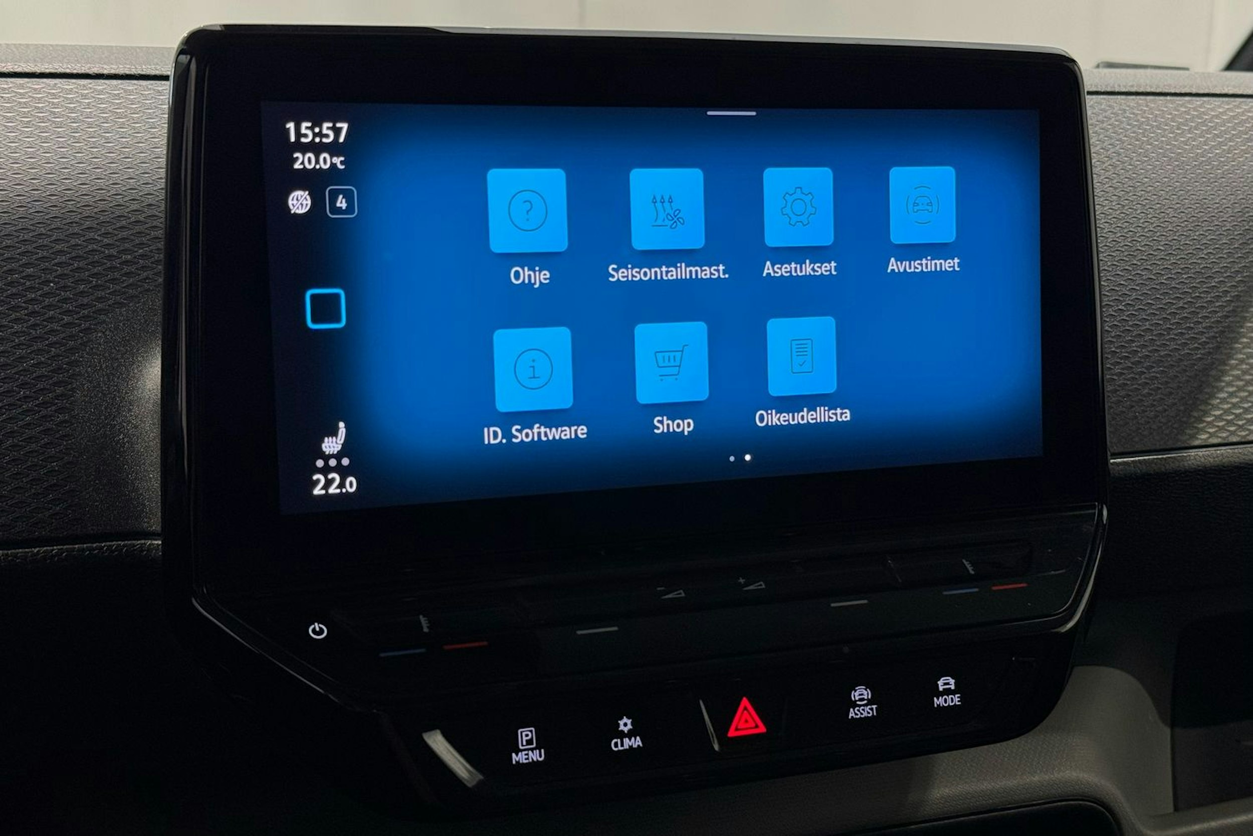 valkoinen Volkswagen ID. Buzz Cargo 2023 kuva 18.