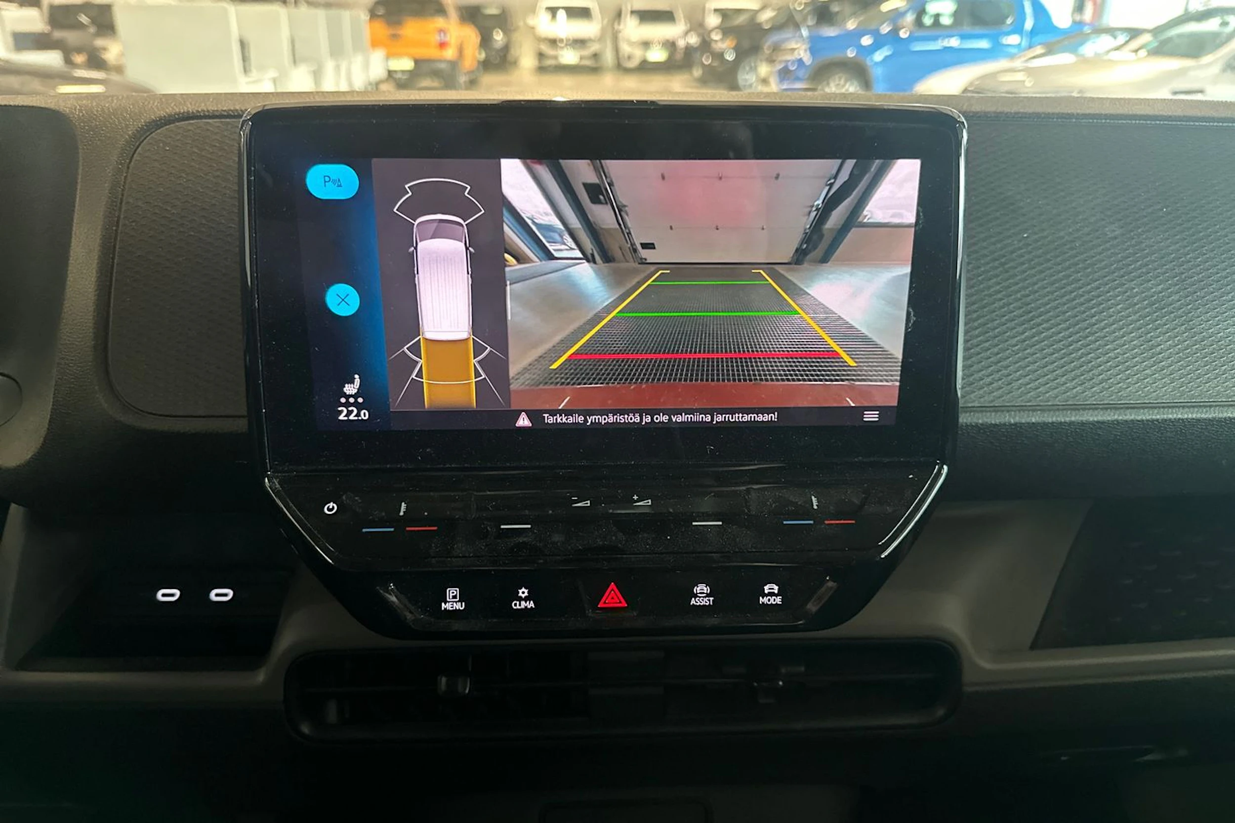 met. oranssi Volkswagen ID. Buzz Cargo 2023 kuva 4.