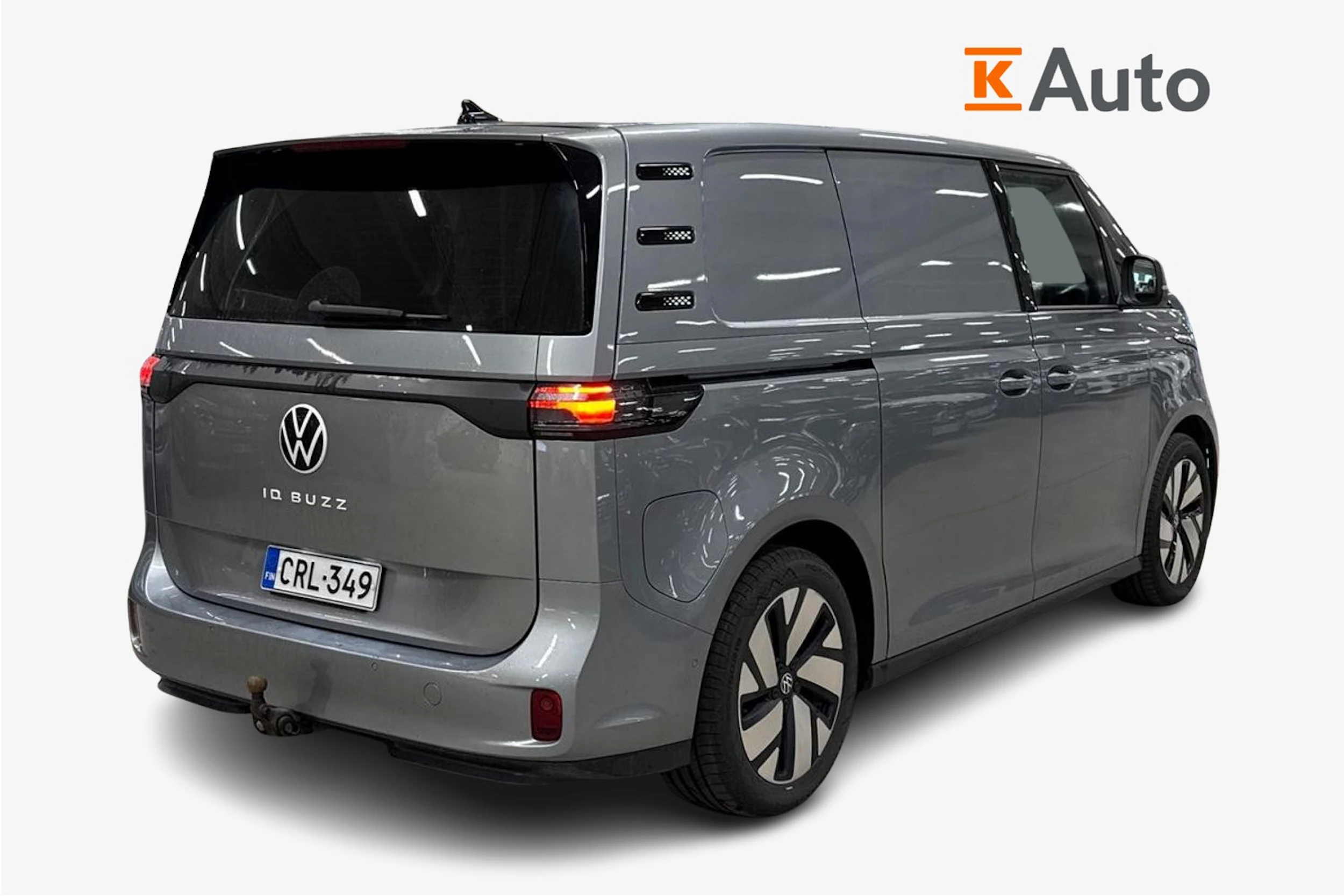 harmaa Volkswagen ID. Buzz Cargo 2023 kuva 2.