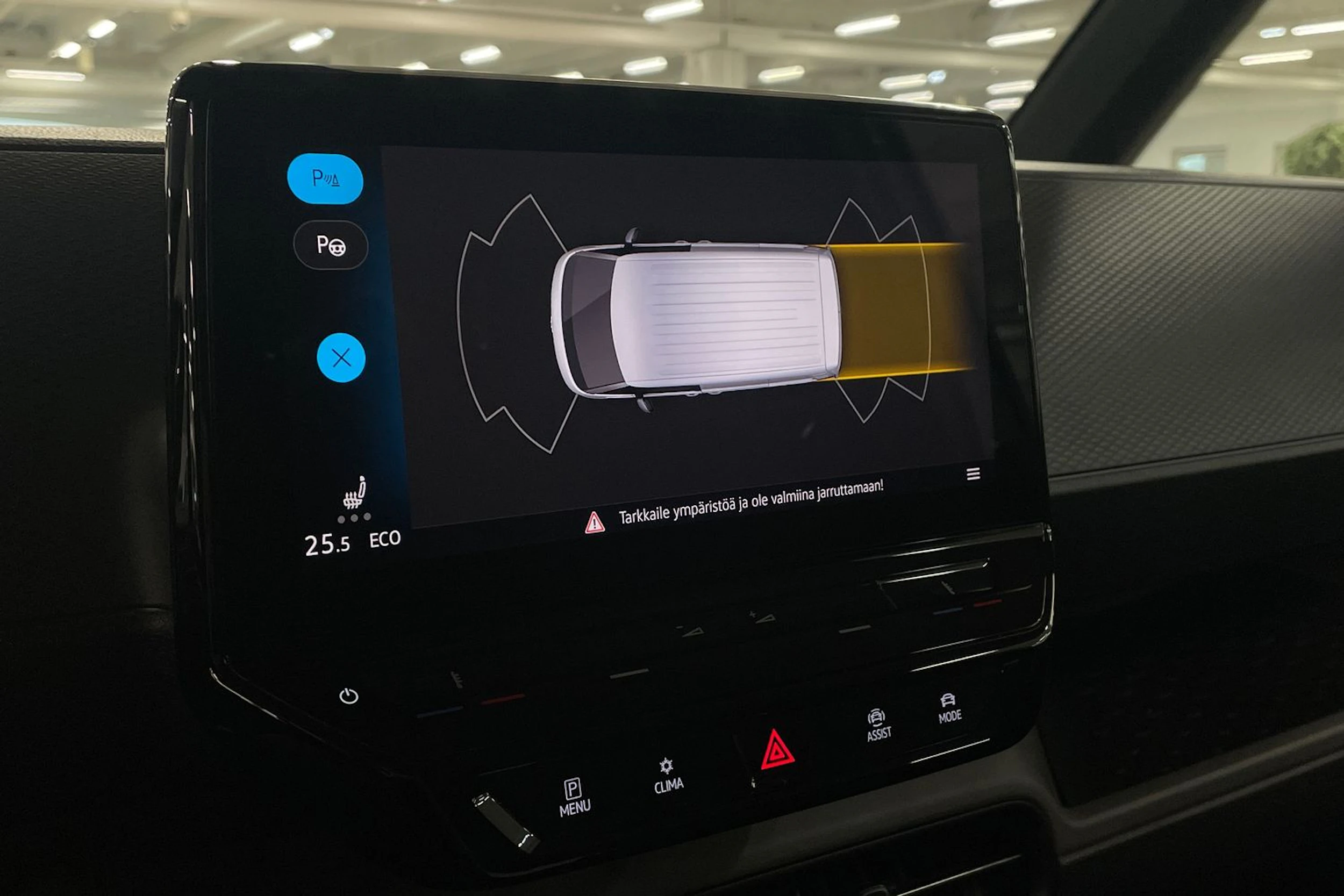 harmaa Volkswagen ID. Buzz Cargo 2023 kuva 16.