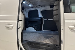valkoinen Volkswagen ID. Buzz Cargo 2023 kuva 10.