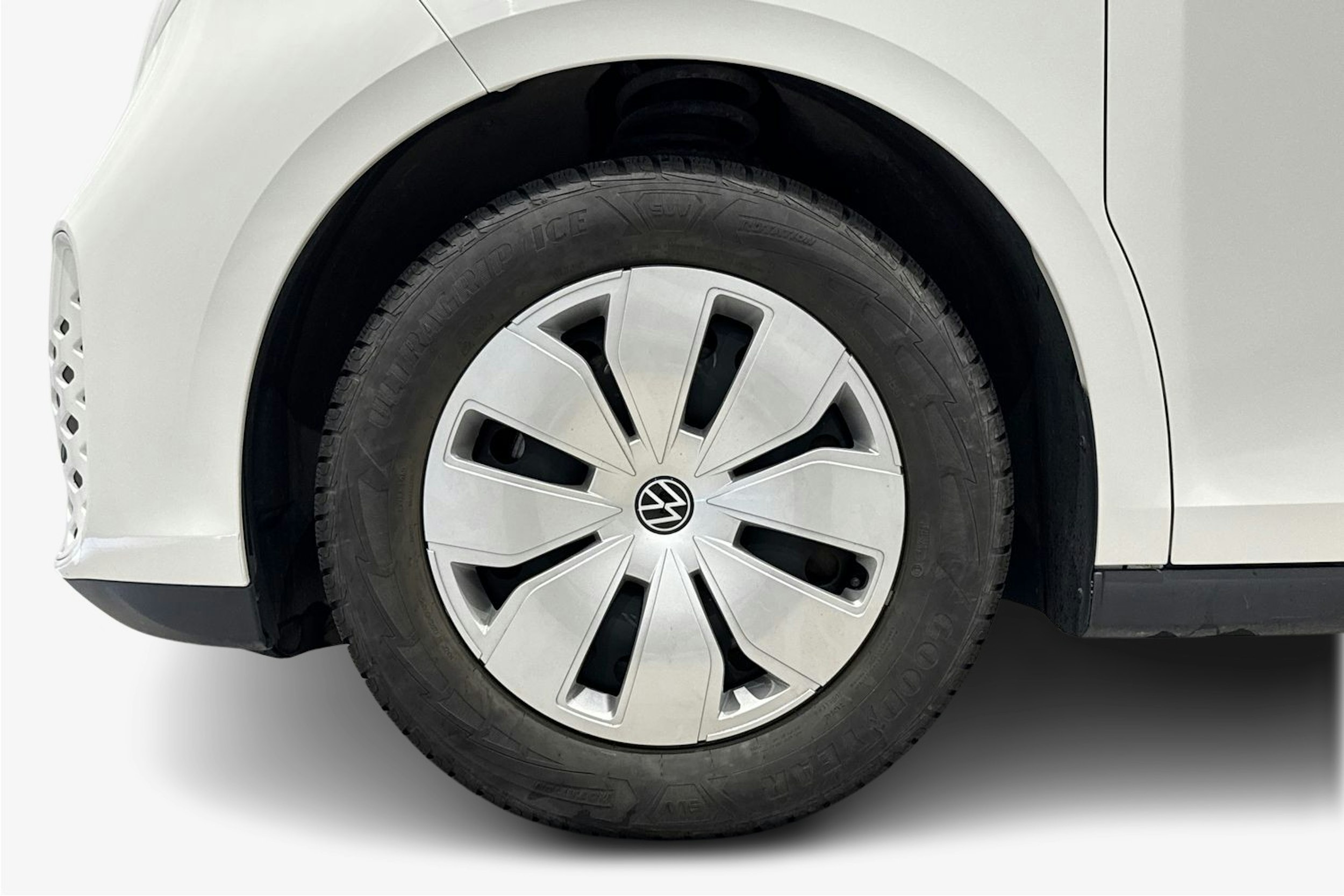 valkoinen Volkswagen ID. Buzz Cargo 2023 kuva 11.