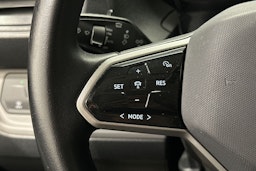 valkoinen Volkswagen ID. Buzz Cargo 2023 kuva 17.