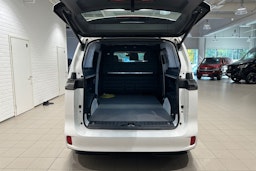 valkoinen Volkswagen ID. Buzz Cargo 2023 kuva 26.