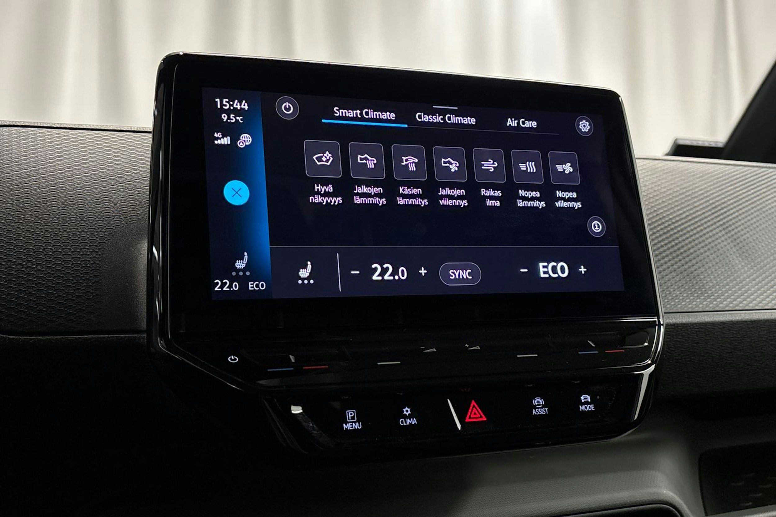 valkoinen Volkswagen ID. Buzz Cargo 2023 kuva 18.