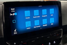 valkoinen Volkswagen ID. Buzz Cargo 2023 kuva 20.