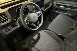 valkoinen Volkswagen ID. Buzz Cargo 2023 kuva 6.