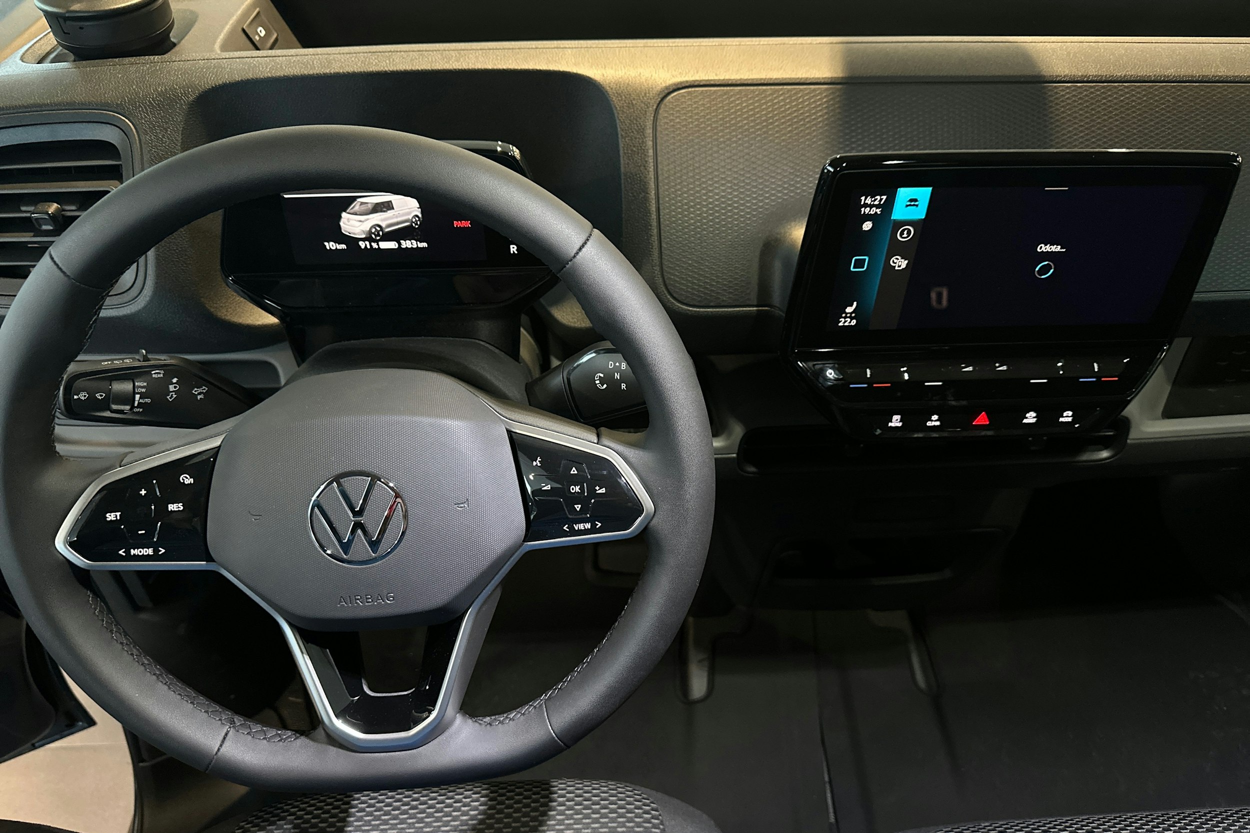 valkoinen Volkswagen ID. Buzz Cargo 2023 kuva 7.
