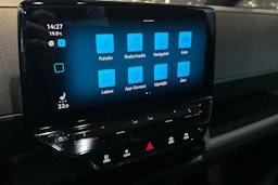 valkoinen Volkswagen ID. Buzz Cargo 2023 kuva 13.
