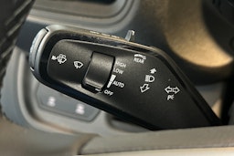 valkoinen Volkswagen ID. Buzz Cargo 2023 kuva 19.