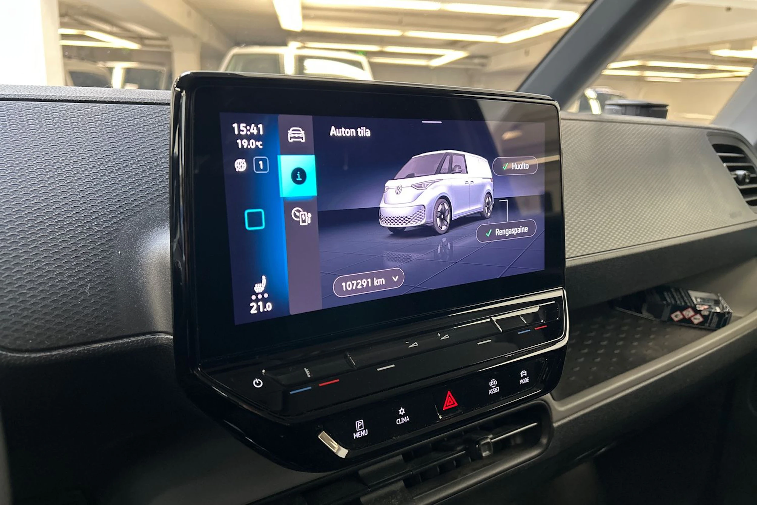 valkoinen Volkswagen ID. Buzz Cargo 2023 kuva 19.