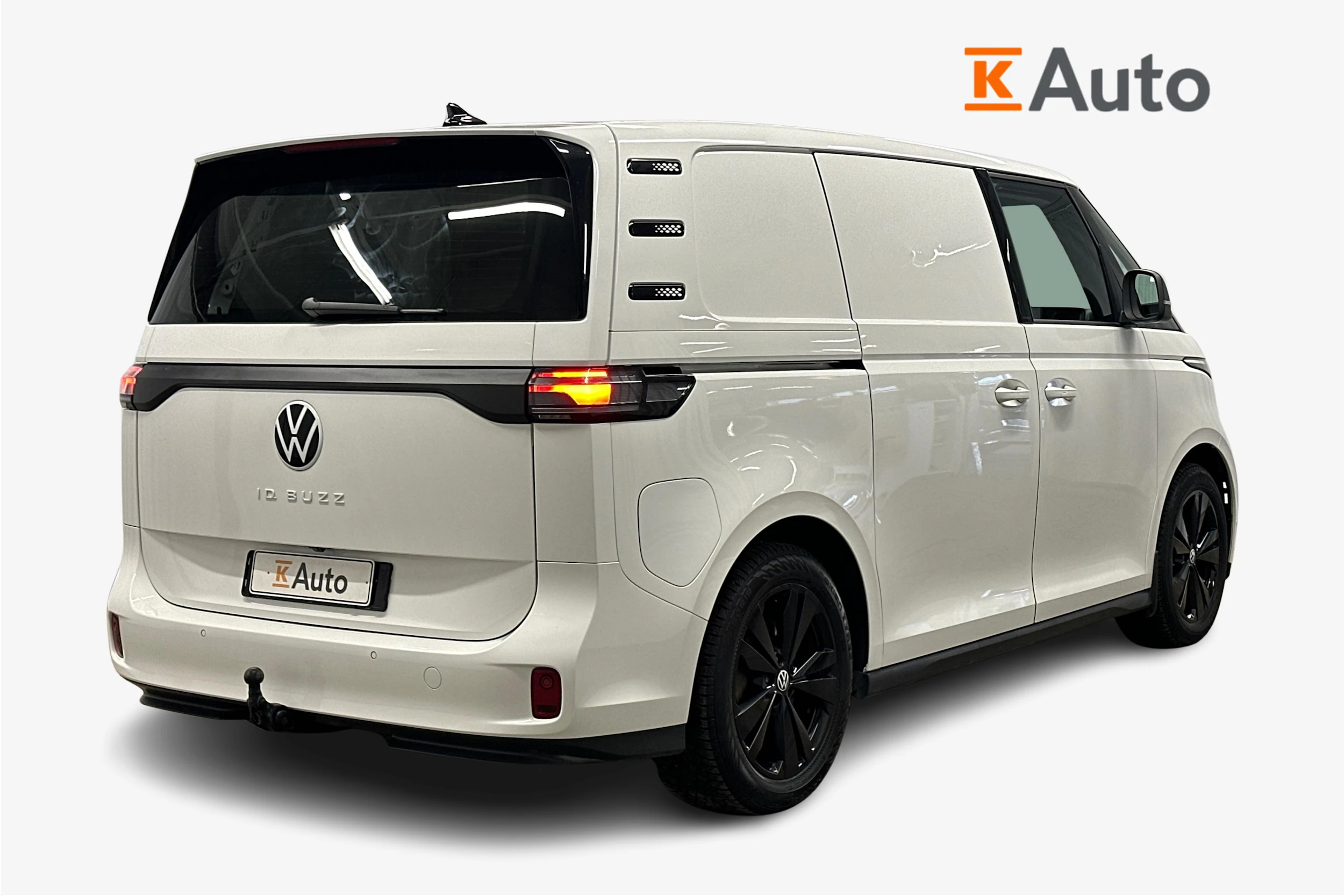 valkoinen Volkswagen ID. Buzz Cargo 2023 kuva 2.