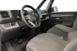 valkoinen Volkswagen ID. Buzz Cargo 2023 kuva 6.