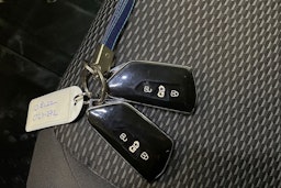 met. valkoinen Volkswagen ID. Buzz Cargo 2023 kuva 20.