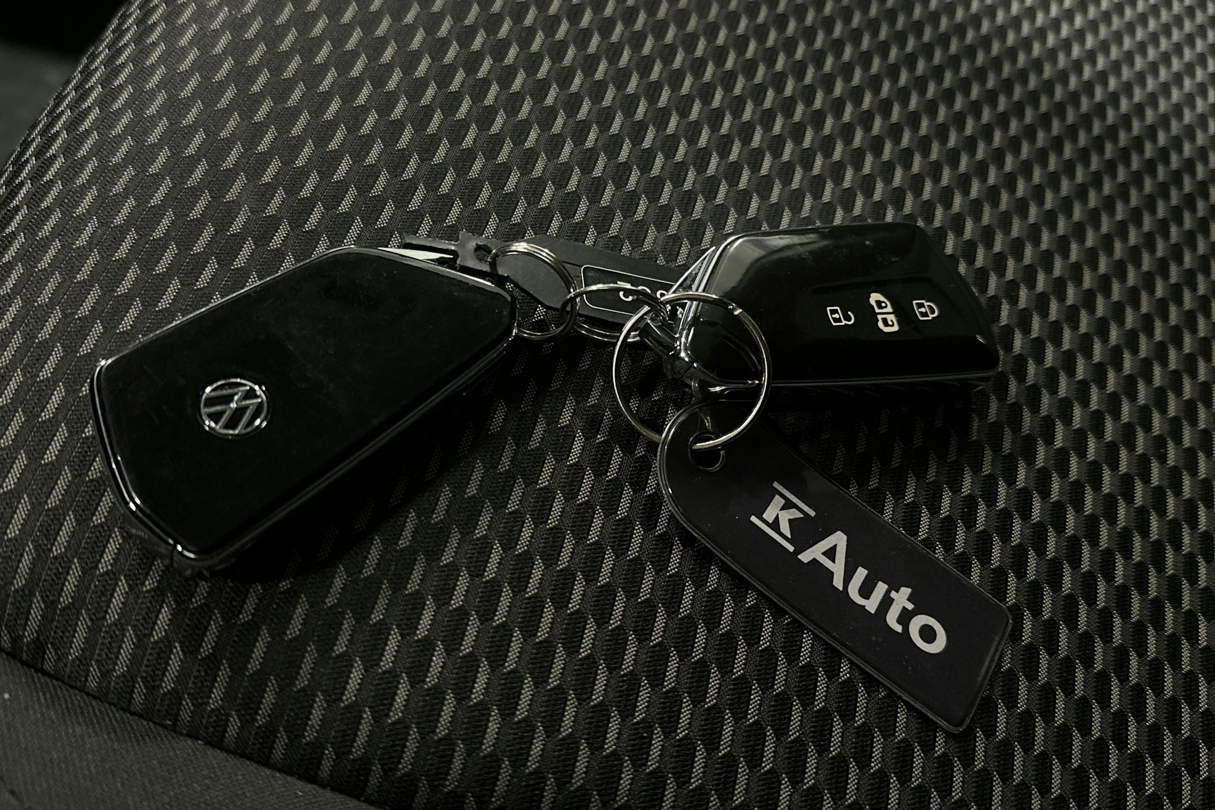 valkoinen Volkswagen ID. Buzz Cargo 2023 kuva 52.