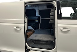 valkoinen Volkswagen ID. Buzz Cargo 2023 kuva 10.