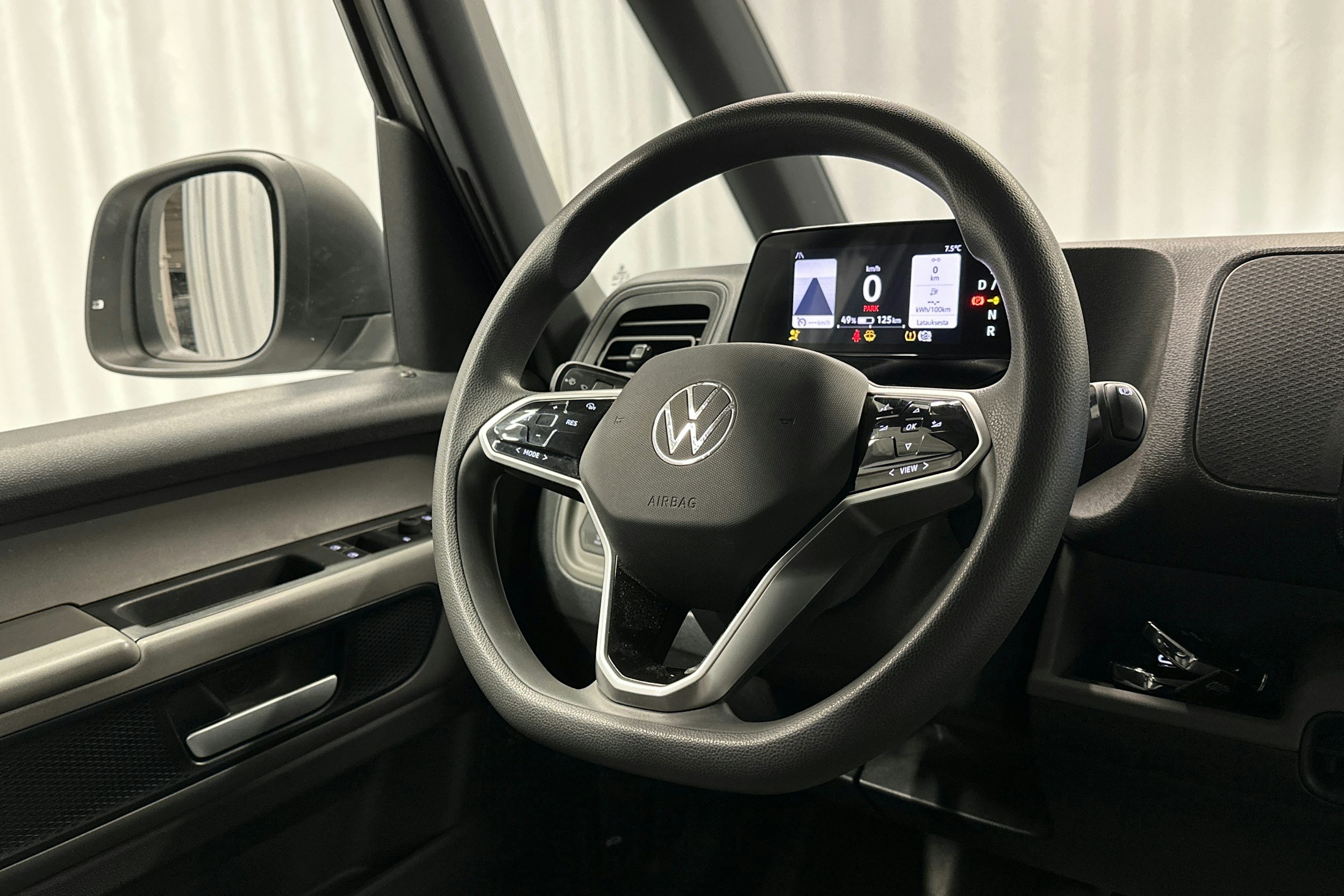 valkoinen Volkswagen ID. Buzz Cargo 2023 kuva 19.