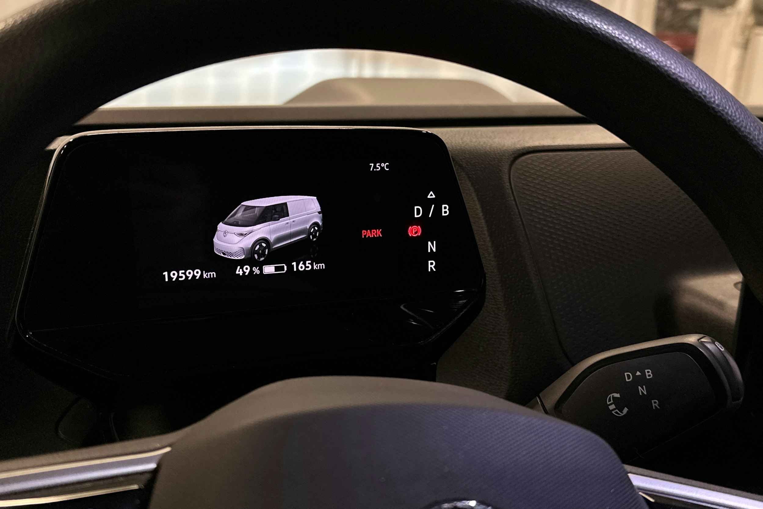 valkoinen Volkswagen ID. Buzz Cargo 2023 kuva 22.