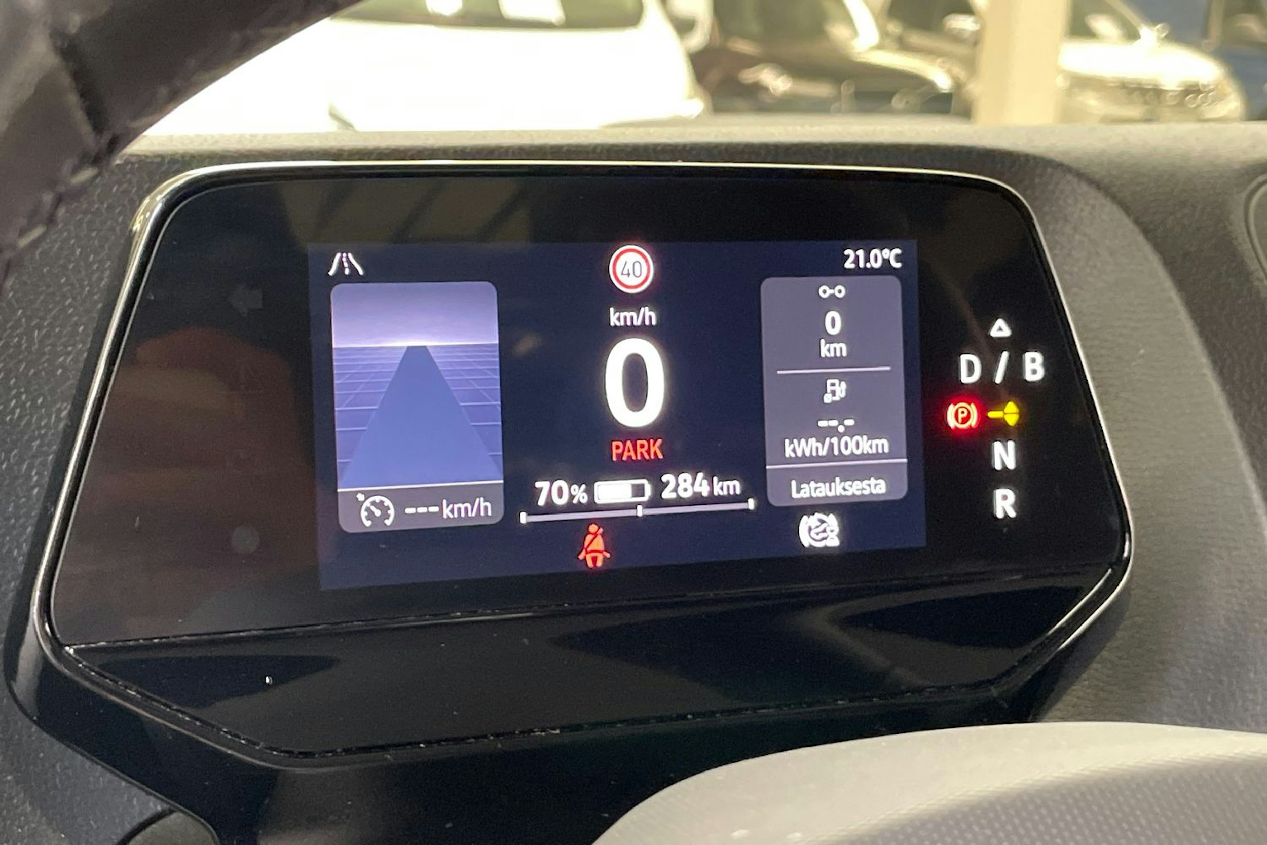 harmaa Volkswagen ID. Buzz Cargo 2023 kuva 21.