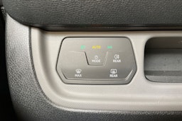 harmaa Volkswagen ID. Buzz Cargo 2023 kuva 29.