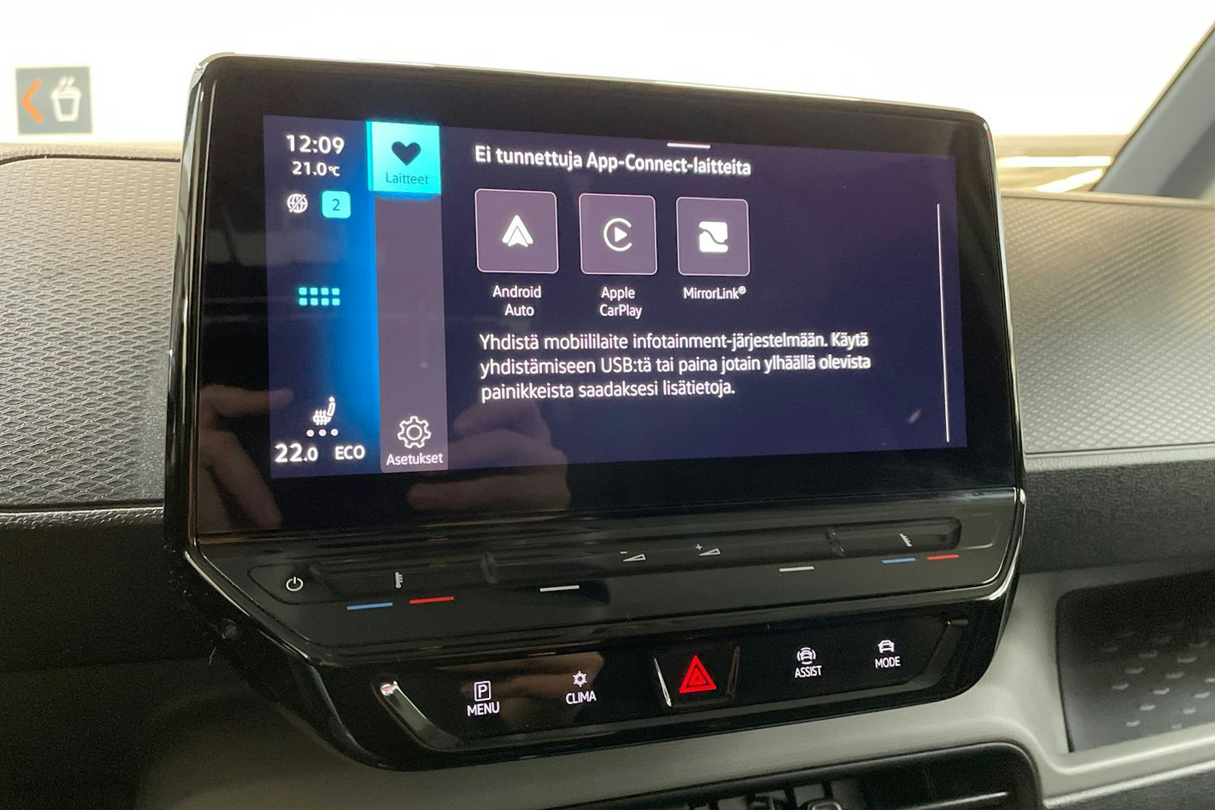 met. harmaa Volkswagen ID. Buzz Cargo 2023 kuva 25.