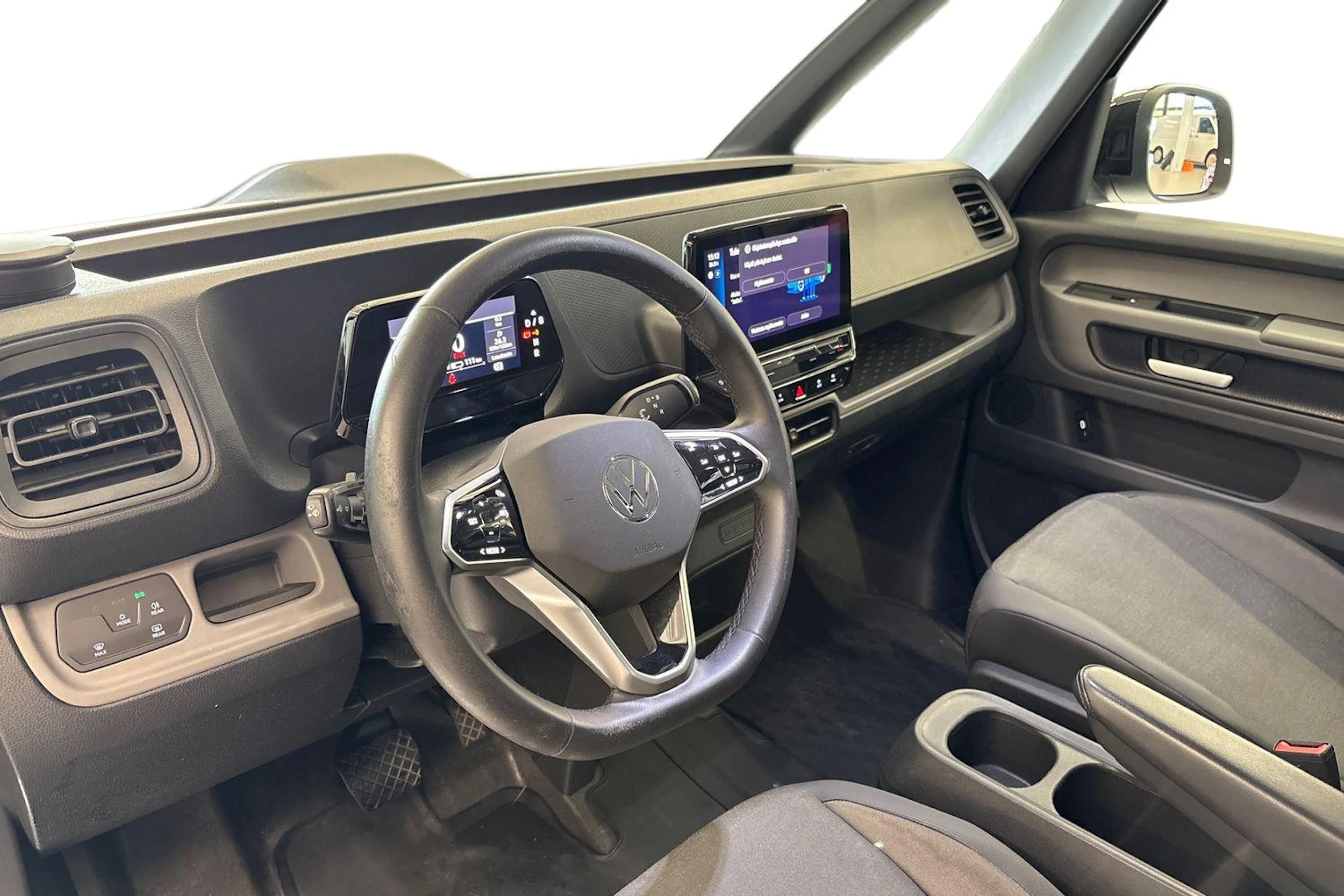 valkoinen Volkswagen ID. Buzz Cargo 2023 kuva 6.