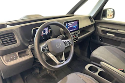 valkoinen Volkswagen ID. Buzz Cargo 2023 kuva 6.