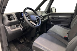 valkoinen Volkswagen ID. Buzz Cargo 2023 kuva 6.