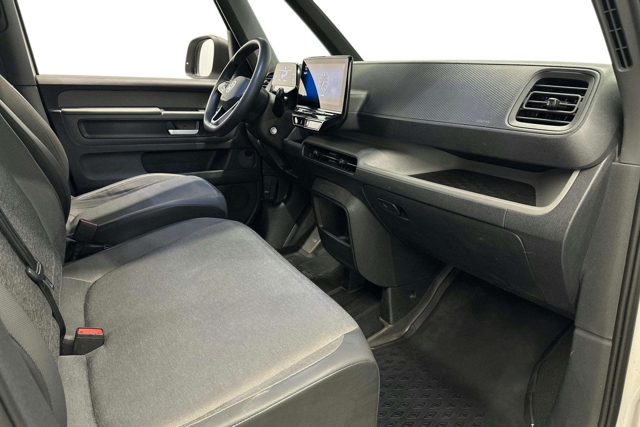 valkoinen Volkswagen ID. Buzz Cargo 2023 kuva 9.