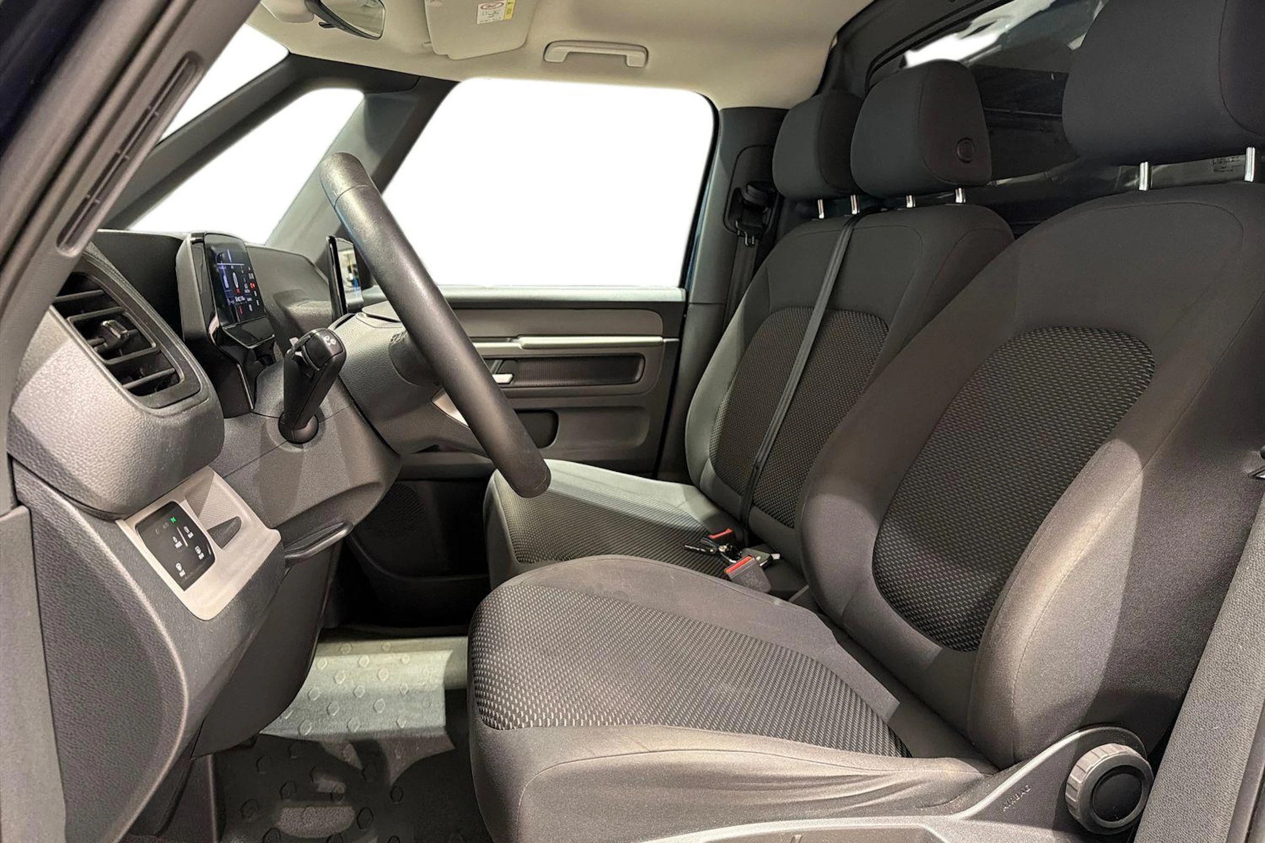 sininen Volkswagen ID. Buzz Cargo 2023 kuva 8.