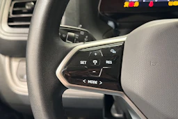 sininen Volkswagen ID. Buzz Cargo 2023 kuva 13.