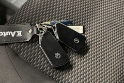 sininen Volkswagen ID. Buzz Cargo 2023 kuva 20.