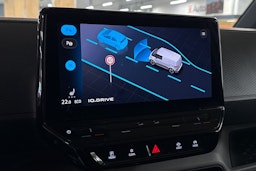 met. harmaa Volkswagen ID. Buzz Cargo 2023 kuva 26.