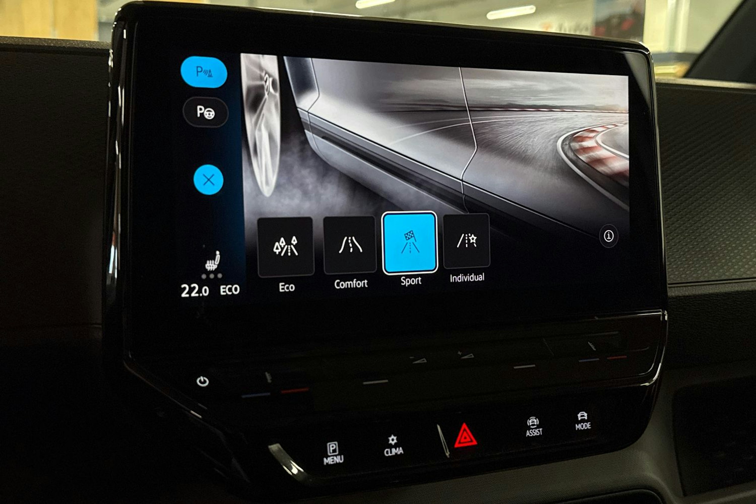 met. harmaa Volkswagen ID. Buzz Cargo 2023 kuva 27.