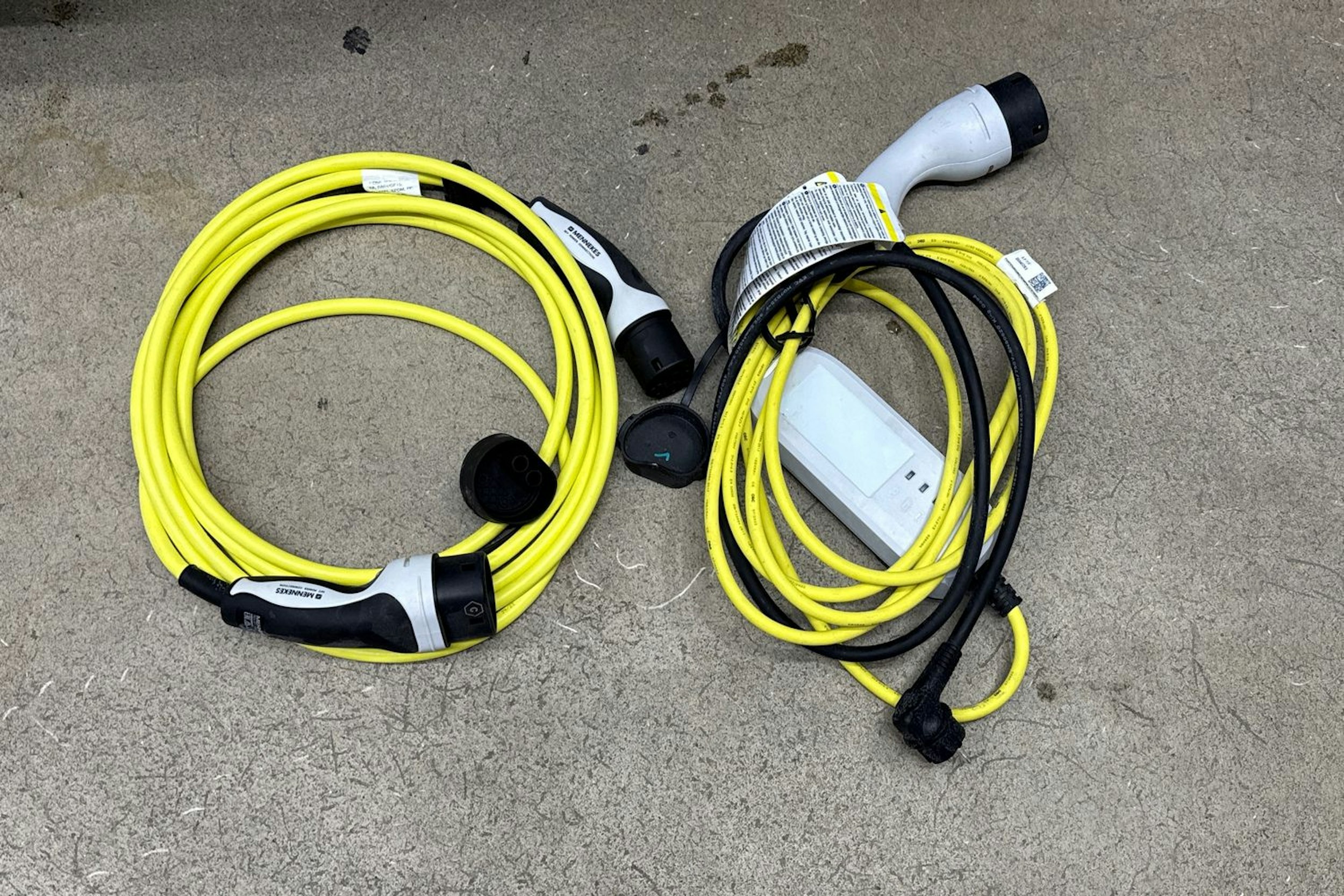 met. harmaa Volkswagen ID. Buzz Cargo 2023 kuva 35.