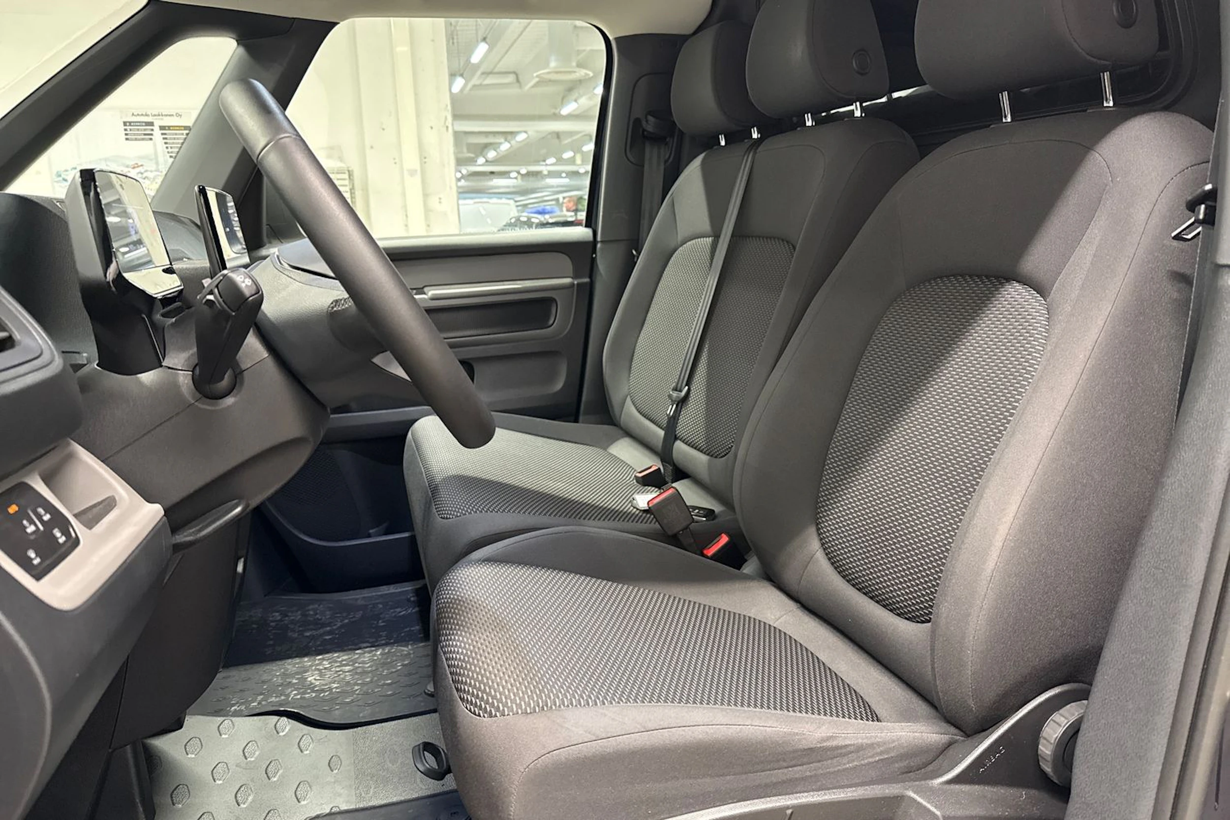 sininen Volkswagen ID. Buzz Cargo 2023 kuva 12.