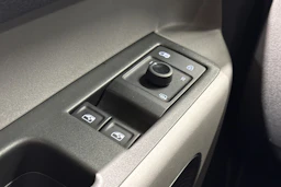 sininen Volkswagen ID. Buzz Cargo 2023 kuva 16.